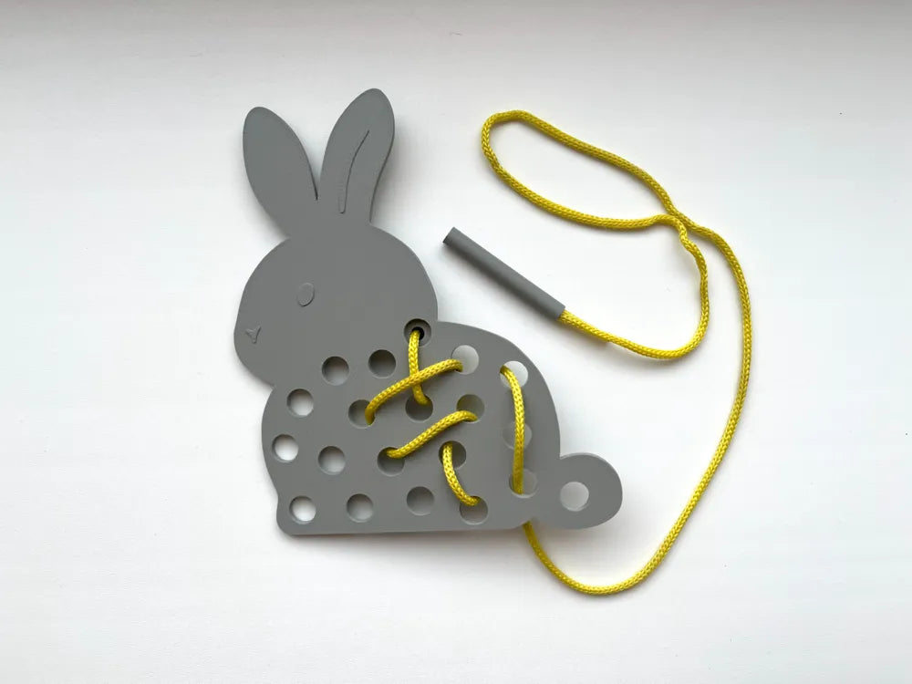 Jouet à lacer Lapin 🐰🧵