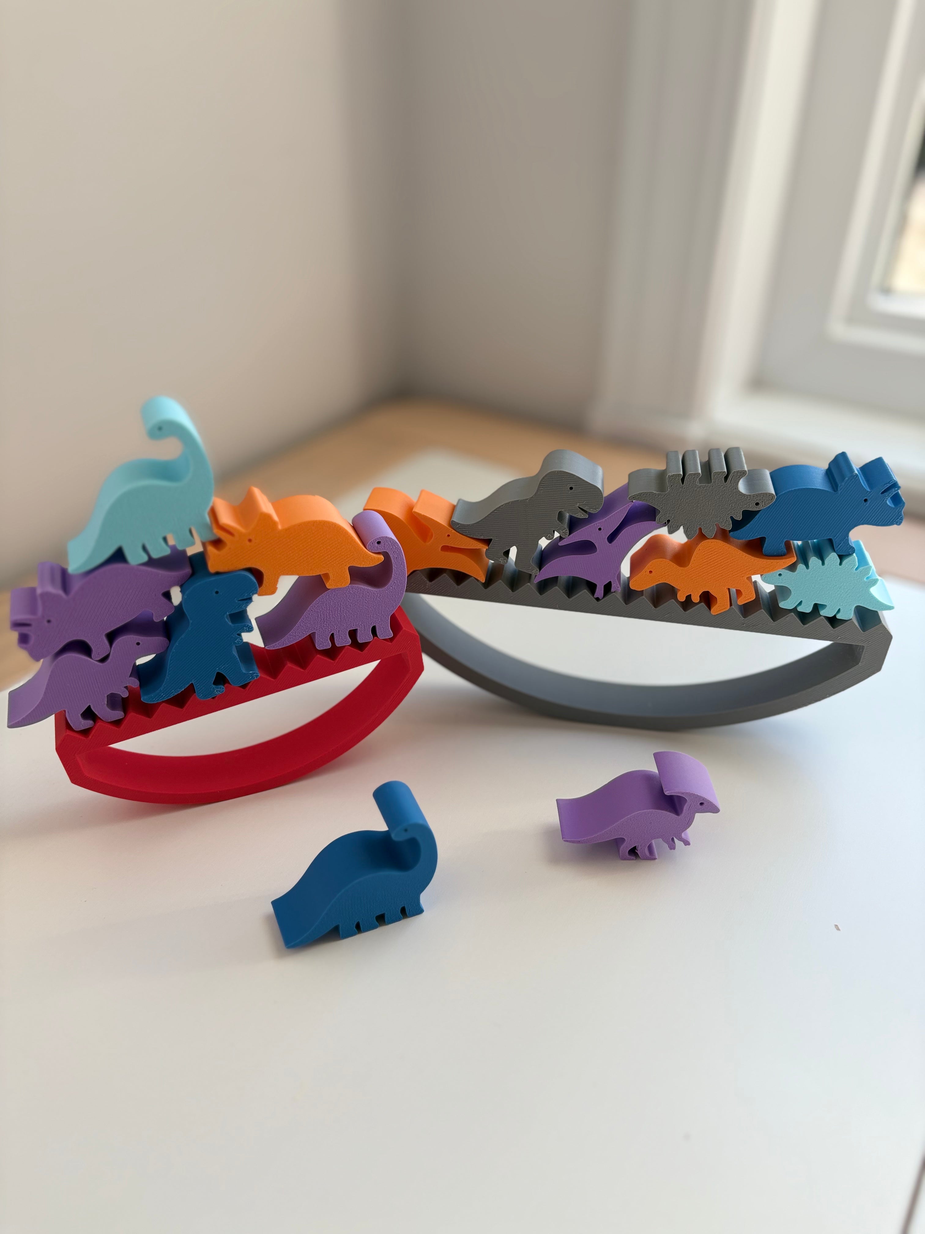 Jeu d’équilibre de dinosaures 🦖⚖️